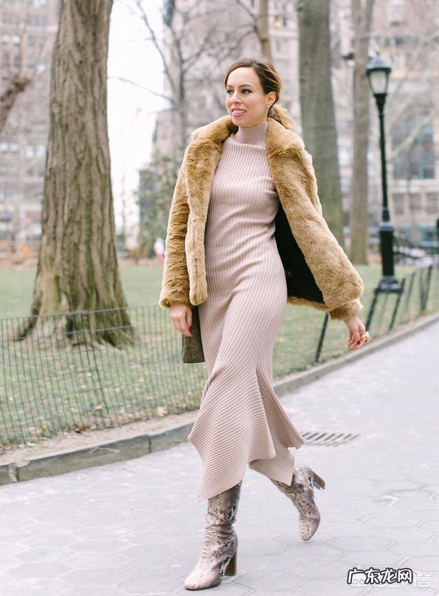 针织长裙搭配什么外套好看?