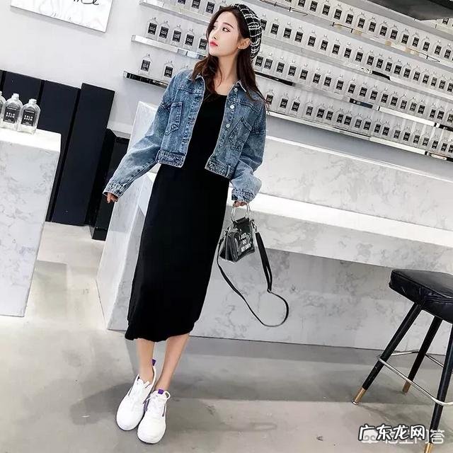 针织长裙搭配什么外套好看?