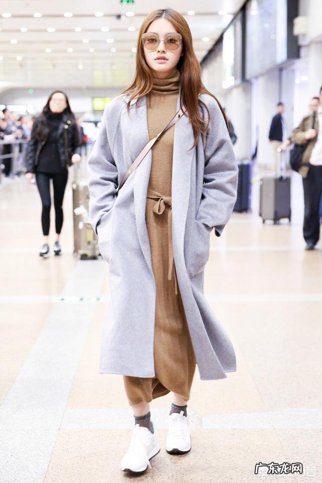 针织长裙搭配什么外套好看?