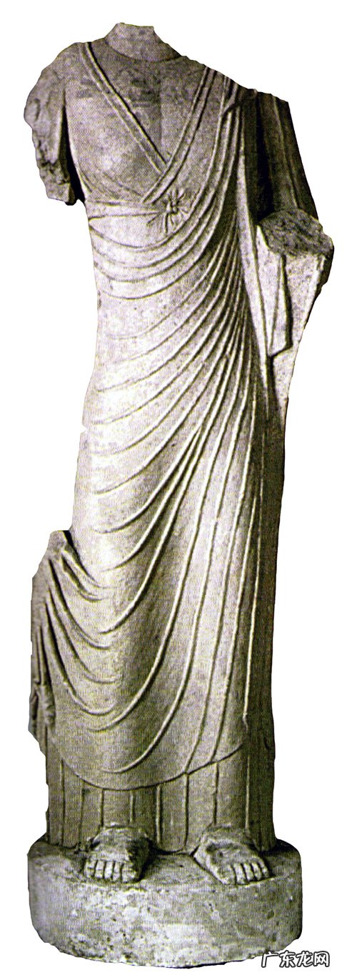 什么是“吴带当风,曹衣出水”?