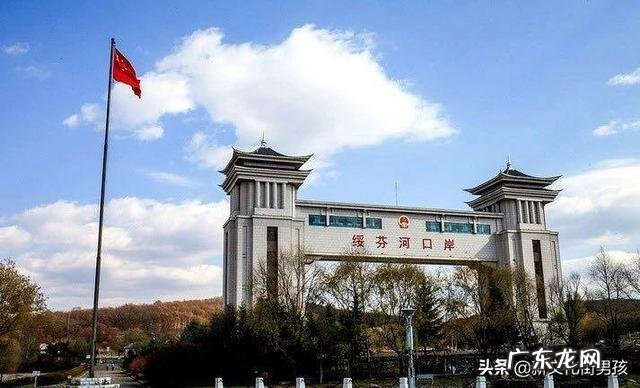 来自俄罗斯航班80人疑似51人确诊。俄罗斯防疫出了什么问题?