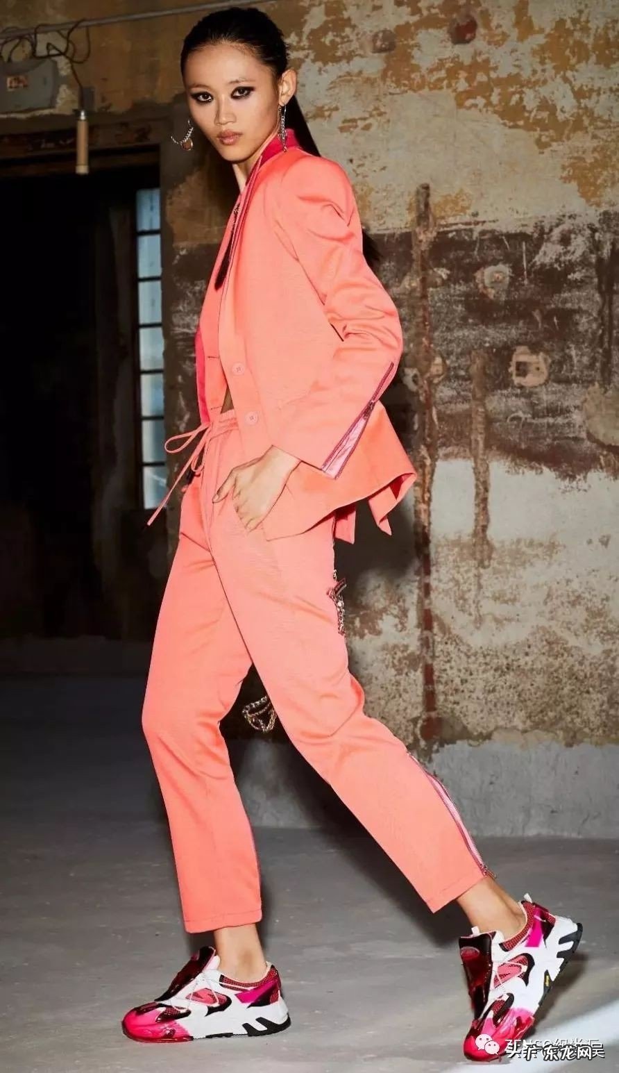 今年流行什么颜色?