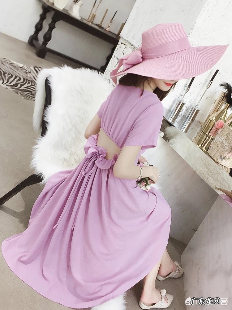 今年流行什么颜色?