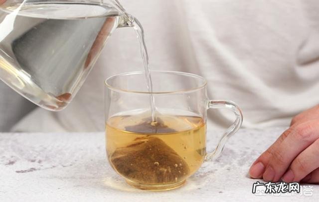 身上哪些部位的黑痣需要警惕,可能是癌症的信号?