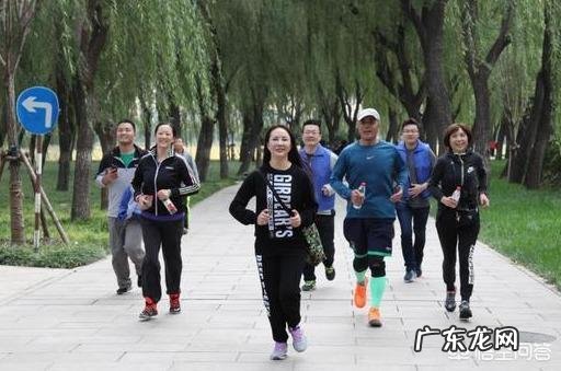 身上哪些部位的黑痣需要警惕,可能是癌症的信号?