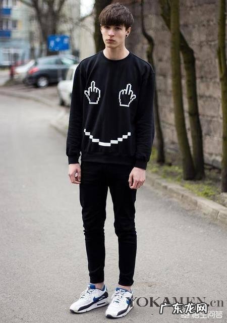 到了夏天,男生们会穿什么样的鞋子呢?