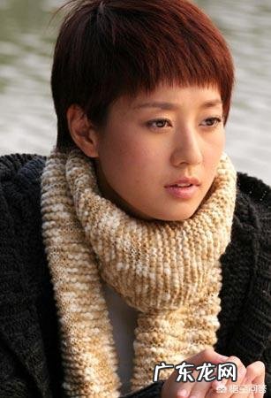 五十岁的女性留什么发型可以减龄并且显得有气质?