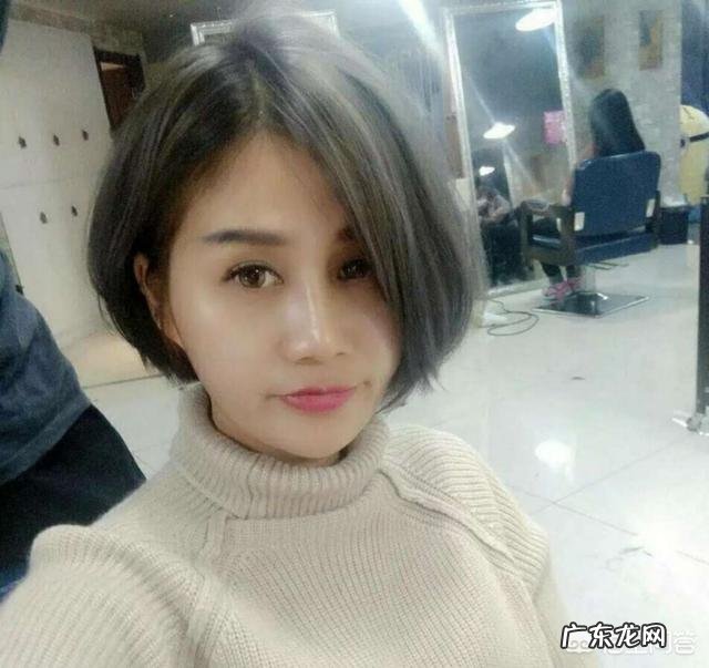 五十岁的女性留什么发型可以减龄并且显得有气质?