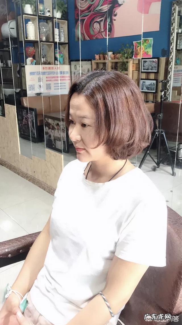 有哪些中等长度的卷发造型?