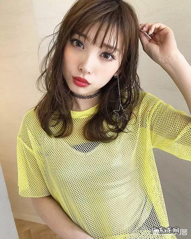 有哪些中等长度的卷发造型?