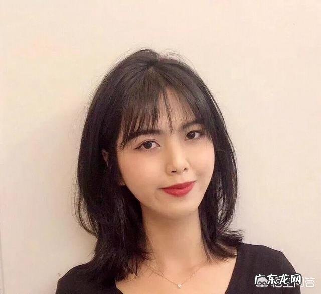 有哪些中等长度的卷发造型?