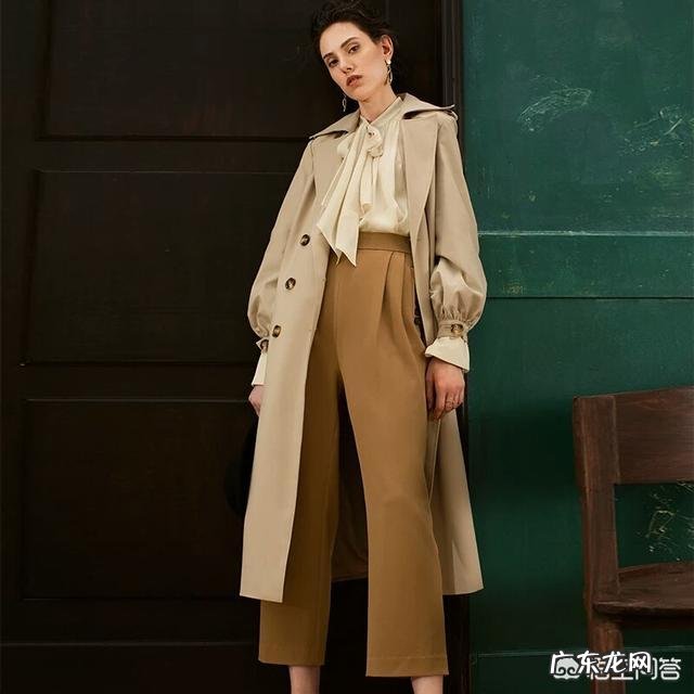 秋冬季节,风衣怎样搭配既时髦又能显出高级气质?