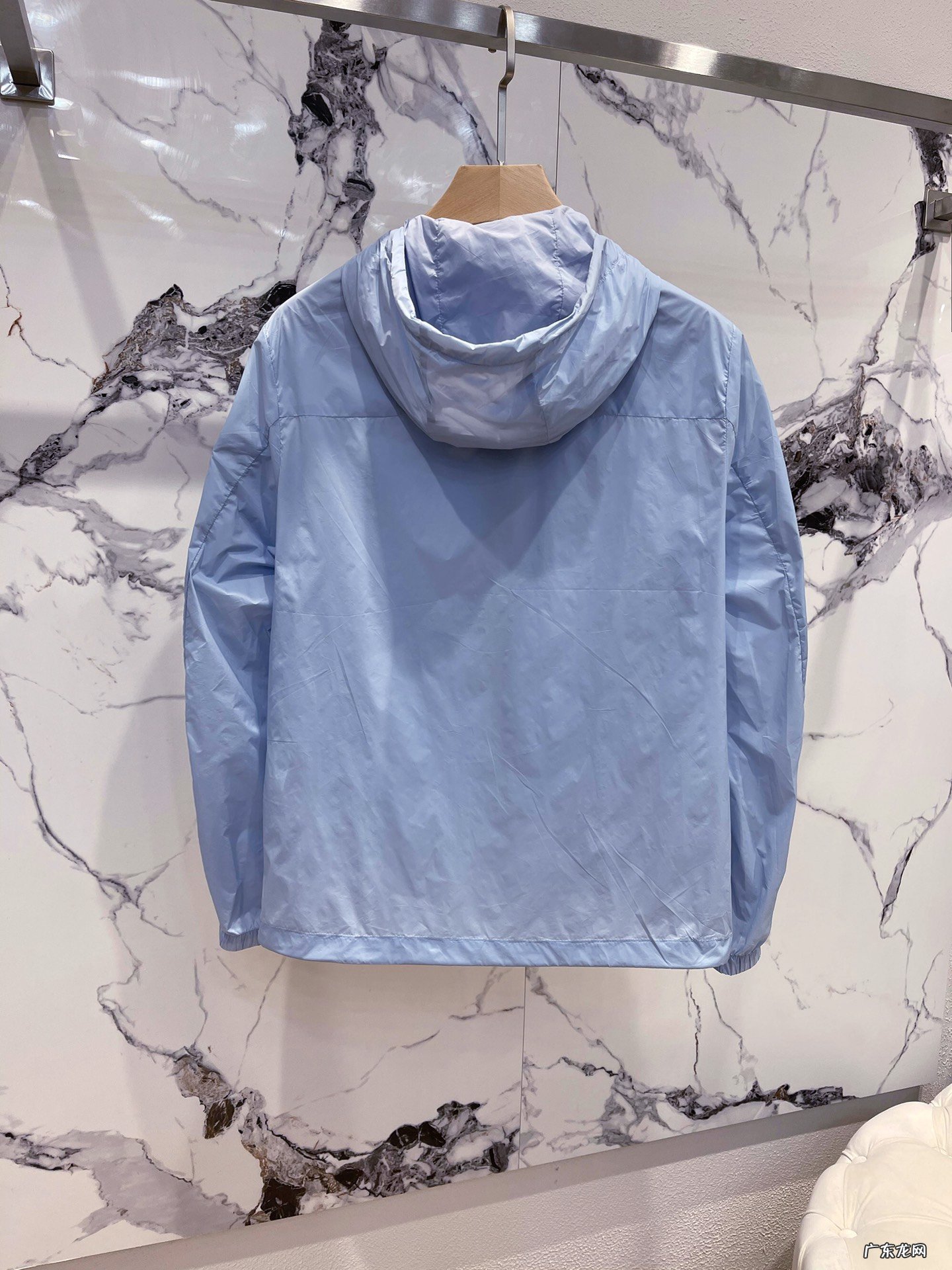 今年男外套、夹克流行哪些款式?