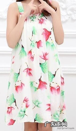 夏天穿什么颜色的衣服防晒效果好?