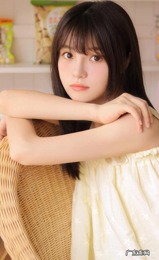 追女生时,用怎样的撩妹套路情话对话,才能让她主动来追你?