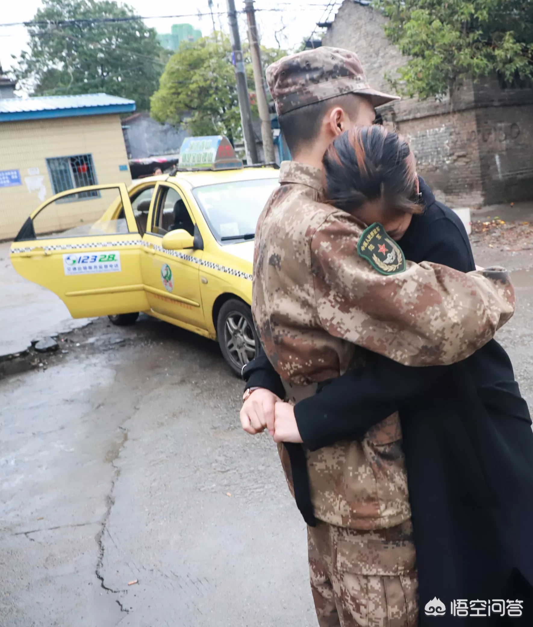 你有哪些催人泪下的照片？哪里可以找到一些催人泪下的照片？