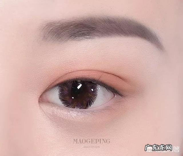 哪位达人能分享一下眼妆教程吗?