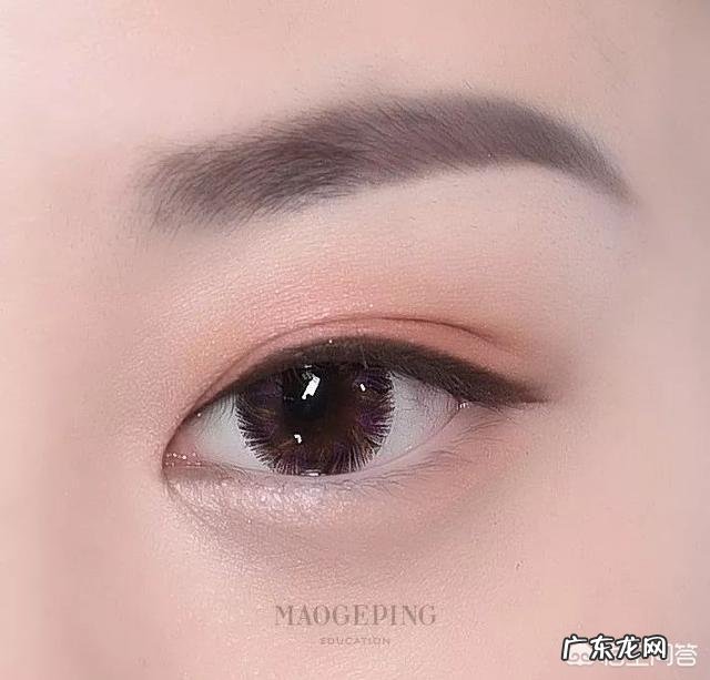 哪位达人能分享一下眼妆教程吗?