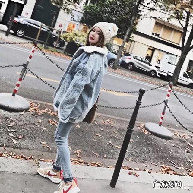 牛仔衣配什么裤子比较好?