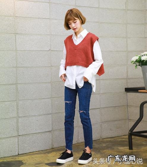 短发搭配什么类型的衣服最减龄?