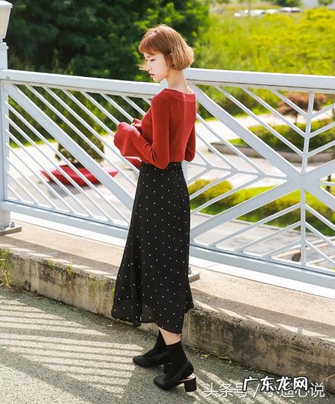 短发搭配什么类型的衣服最减龄?