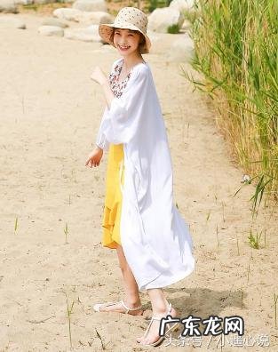 短发搭配什么类型的衣服最减龄?