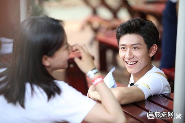 路遇美女,要怎么搭讪?