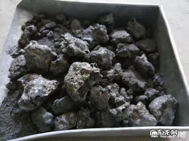 养多肉是买现成的土好还是自己配土好?