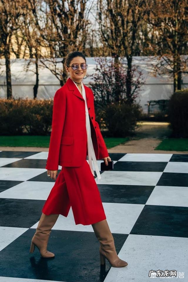 什么样的穿衣风格比较适合过年呢？