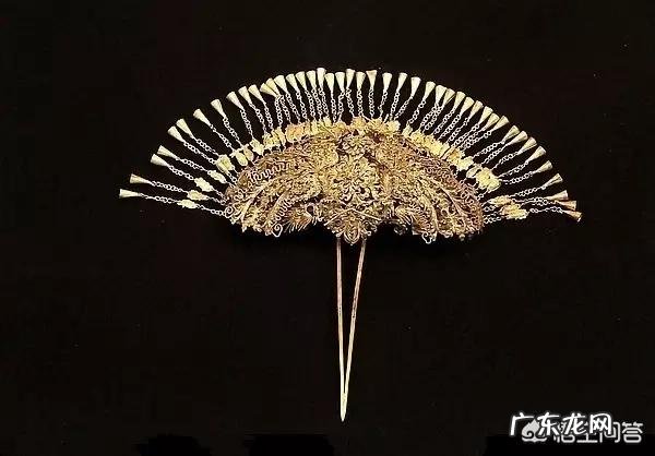 可以分享一些古代女子发饰图片吗?