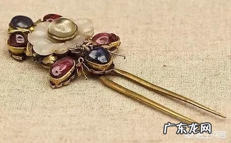 可以分享一些古代女子发饰图片吗?