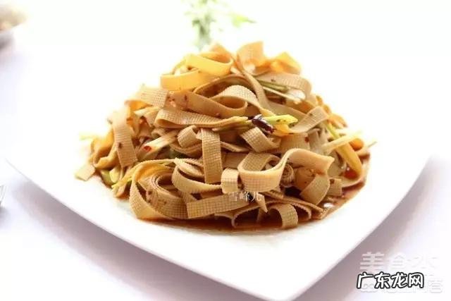 骨头汤并不补钙的话,哪些食物真的补钙?