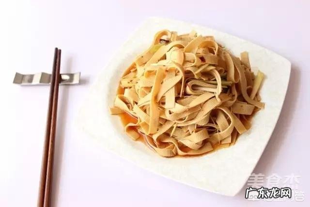 骨头汤并不补钙的话,哪些食物真的补钙?