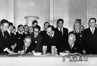 北方四岛应该归还给日本吗?