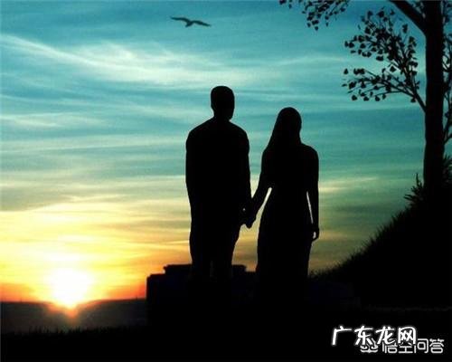 一个人狠心的说分手,是要在身边继续讨好他还是选择分开?