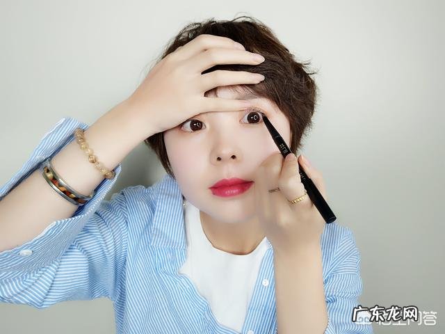 女孩怎么学会打扮自己?