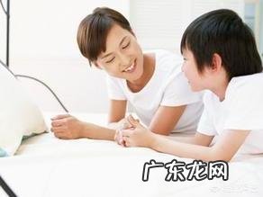 青春期孩子跟同学关系不好家长怎么教育孩子？