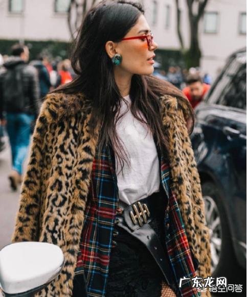 野性的豹纹元素单品怎么搭配更时尚?