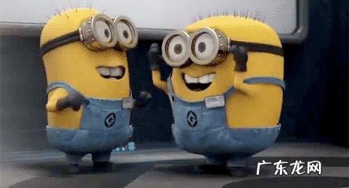 背带裤又开始流行了,看上去很活泼有少女感,夏季应该怎么选择和搭配呢?