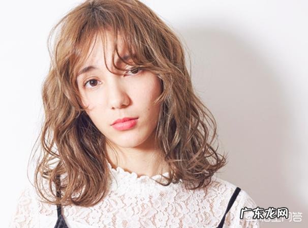 圆脸适合什么发型?