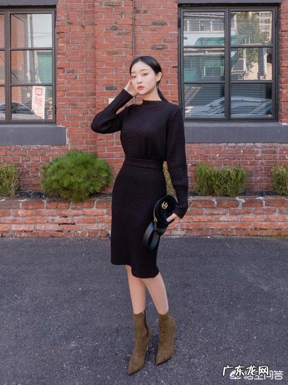 黑色半身针织裙,搭配什么上衣好看呢?