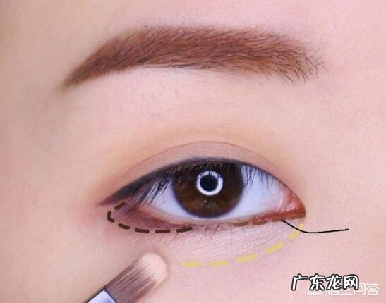 如何化个精致又优雅的职场丽人妆？