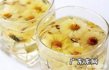 菊花泡水喝有什么功效?