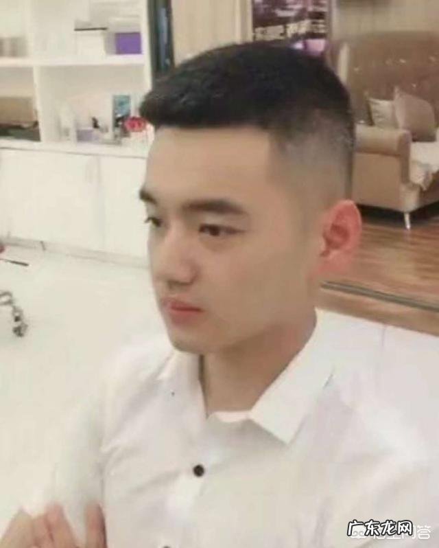 三十多岁男性适合哪些稳重一些的发型？