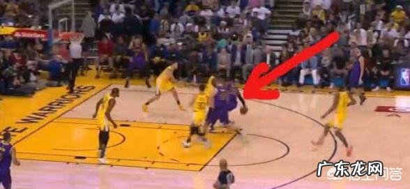 库里本赛季腹股沟肌肉拉伤休息了3周多,詹姆斯也遭遇同样伤病,预计会缺席多少比赛?