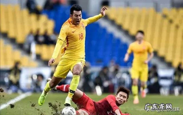 FIFA年终世界排名,对于国足下降一位排世界第76,亚洲第9你怎么看?