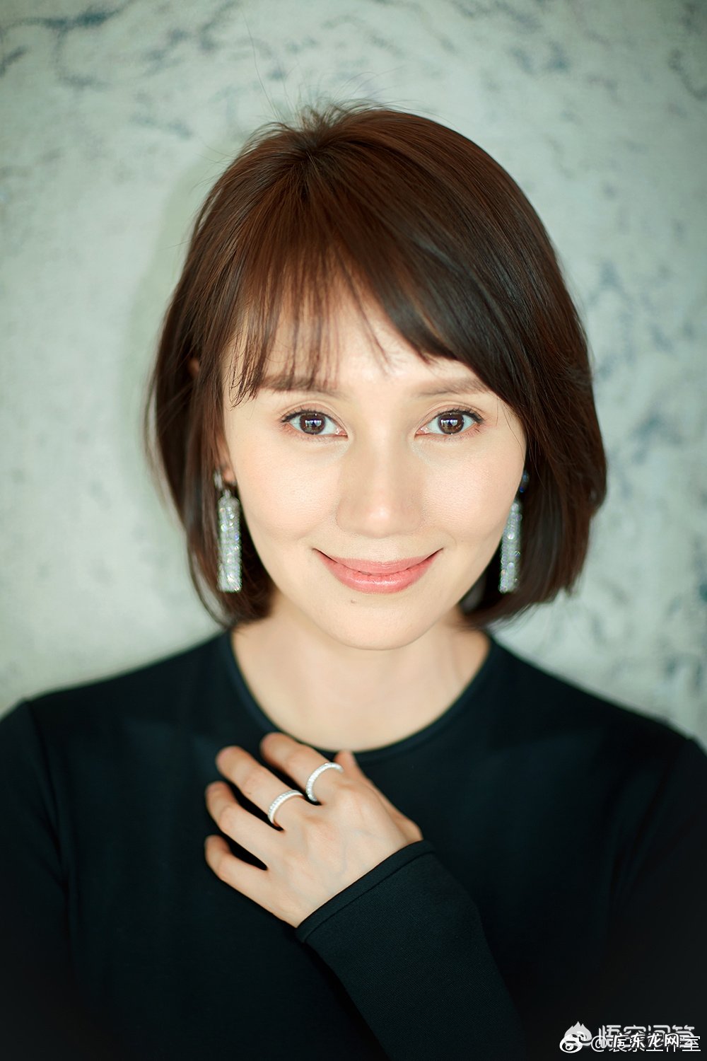 45岁阿姨有什么好看的中长发推荐吗?