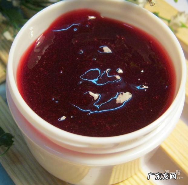 喝剩下的红酒怎么做面膜?