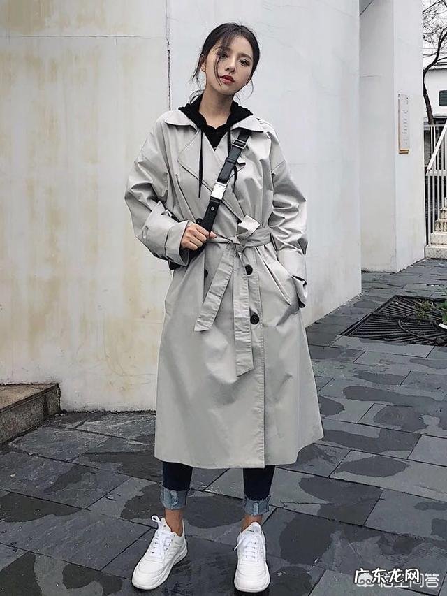 卫衣如何搭配外套才时髦?