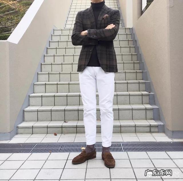 在冬季，穿休闲西裤配什么鞋子比较好看？